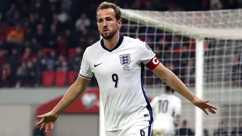 【激战在即】夜场焦点战：拖拉机主场豪取四连胜，挑战萨德谁能夺冠？